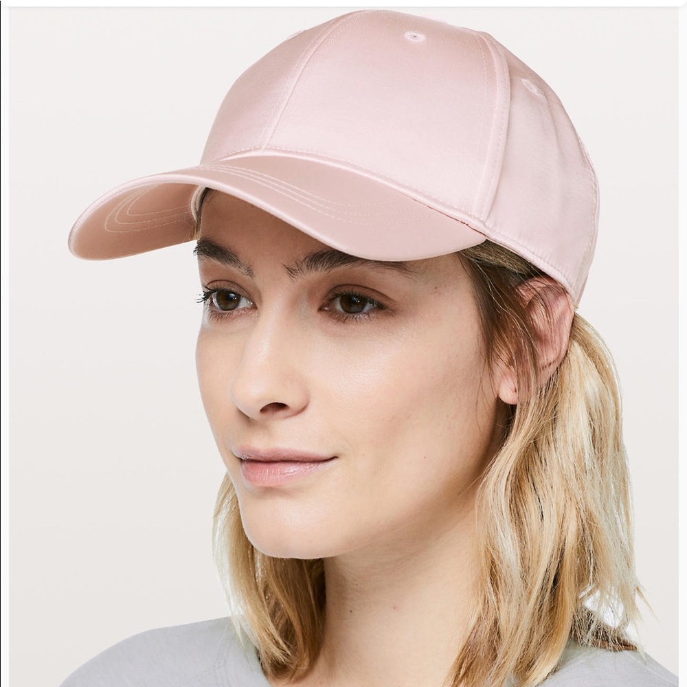 LuLulemon Baller Hat NWT